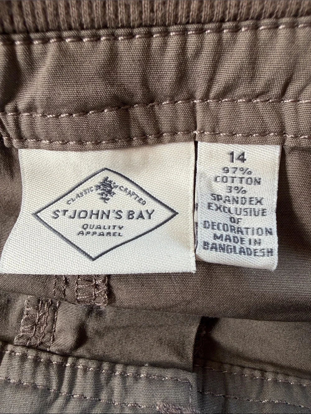 NWT St John’s Bay Bermuda Shorts Size 14 Brown